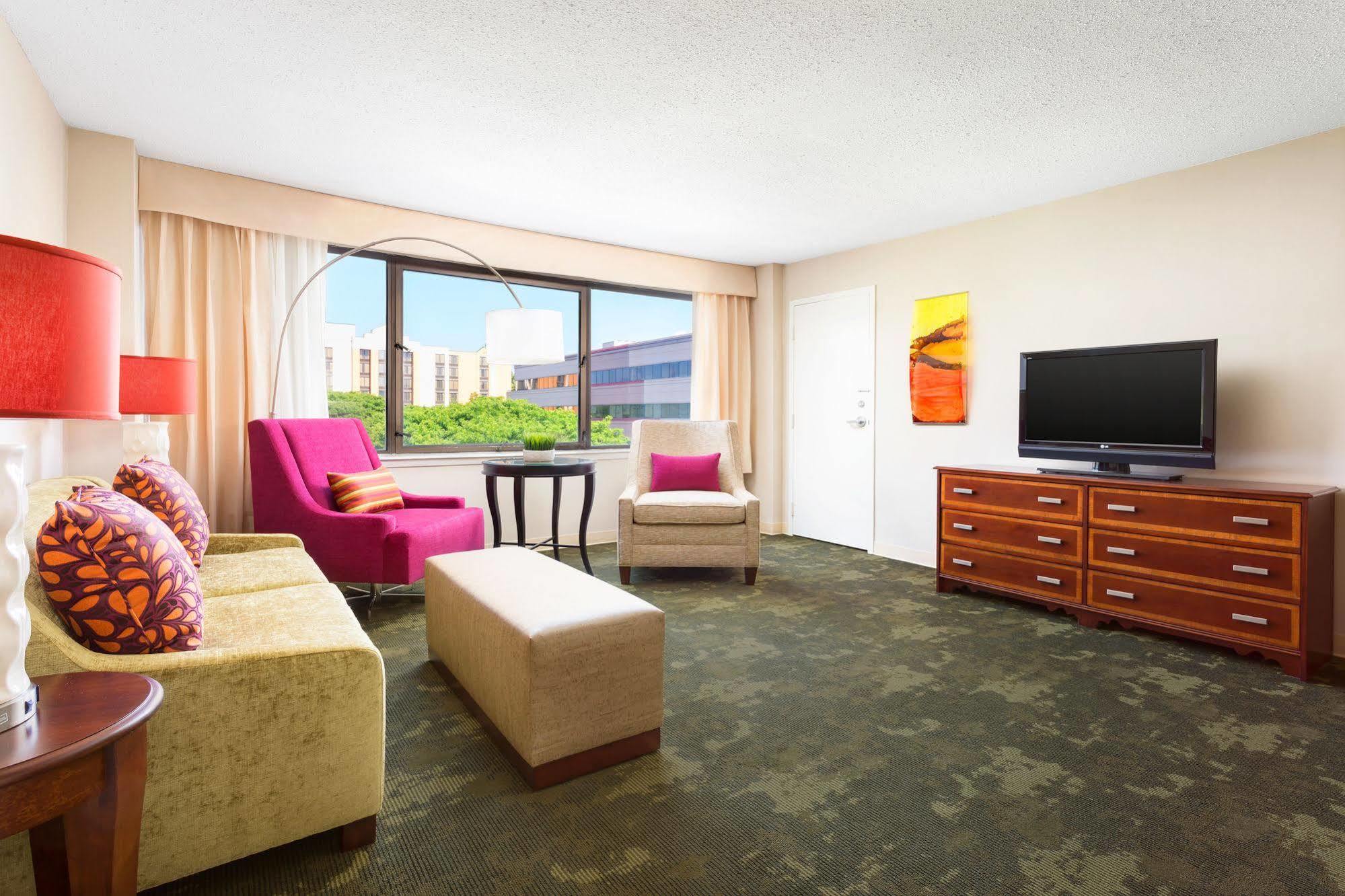 Holiday Inn Secaucus Meadowlands Εξωτερικό φωτογραφία