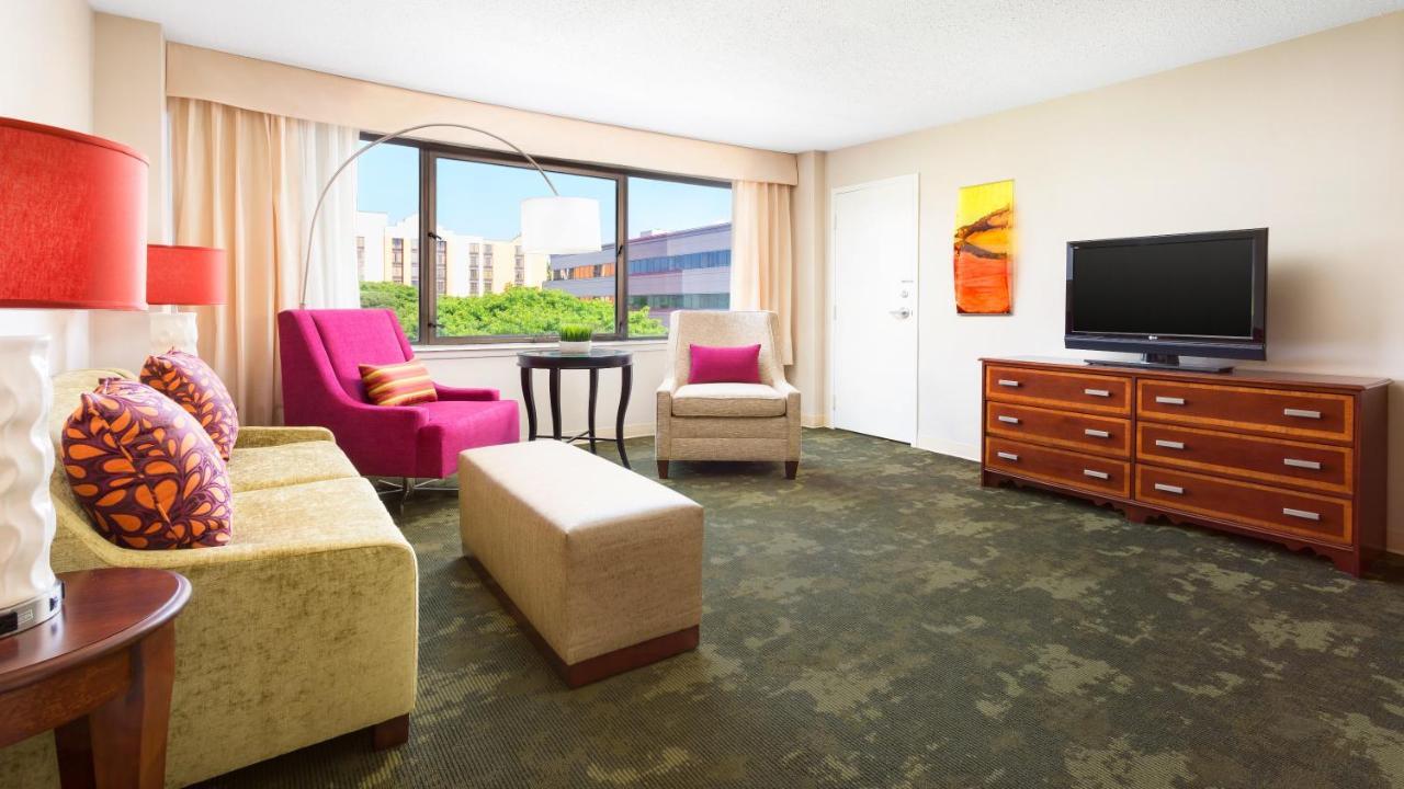 Holiday Inn Secaucus Meadowlands Εξωτερικό φωτογραφία